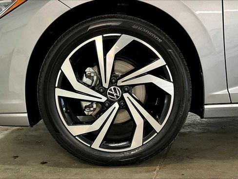 New 2025 Volkswagen Jetta SEL image 14