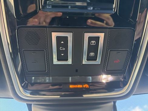 Used 2017 Land Rover Range Rover Sport HSE image 35