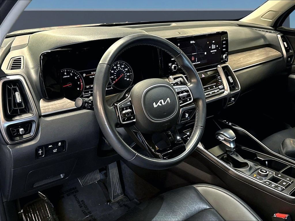 Certified 2023 Kia Sorento X-Line EX AWD/4WD image 21