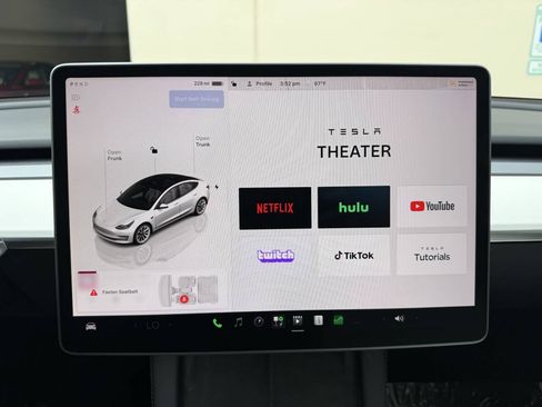 Used 2023 Tesla Model 3 Standard Range RWD image 18