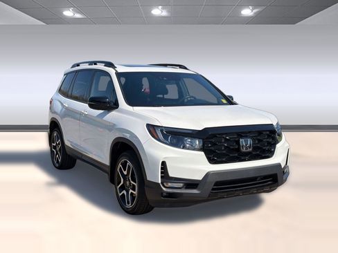 Used 2023 Honda Passport Elite image 6