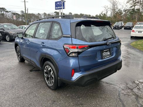 Used 2025 Subaru Forester AWD/4WD image 5