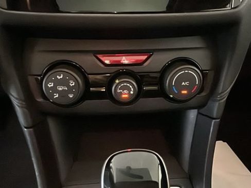 Used 2019 Subaru Crosstrek 2.0i Premium w/ Moonroof Package AWD/4WD image 21