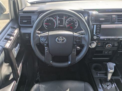 Used 2020 Toyota 4Runner TRD Off-Road Premium image 13