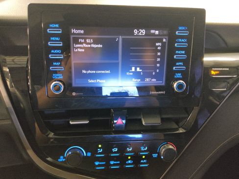 Used 2021 Toyota Camry LE FWD image 25