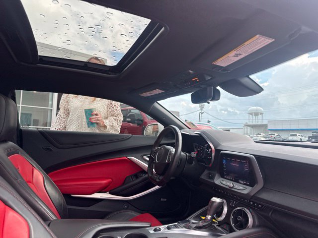Used 2023 Chevrolet Camaro SS RWD image 15