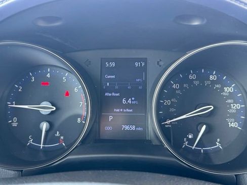 Used 2020 Toyota C-HR XLE FWD image 11