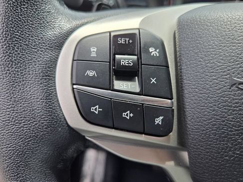 Used 2021 Ford Explorer XLT w/ Equipment Group 202A RWD image 30