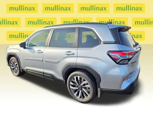 Used 2026 Subaru Forester Touring AWD/4WD image 11
