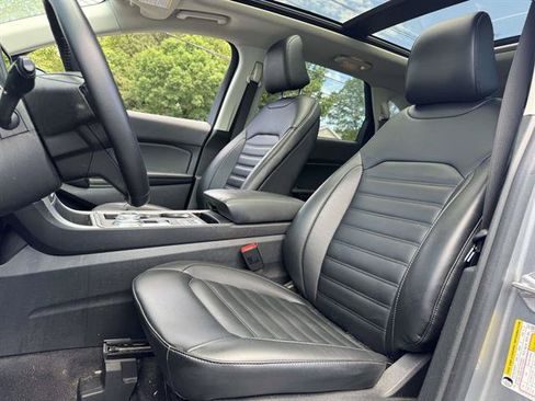 Used 2023 Ford Edge SEL w/ Convenience Package AWD/4WD image 32