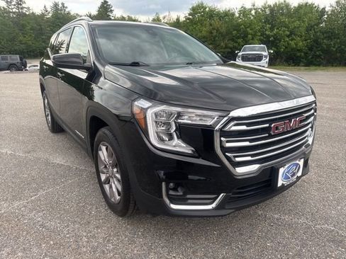 Used 2024 GMC Terrain SLT AWD/4WD image 8