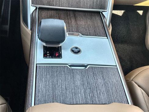 New 2026 Land Rover Range Rover Long Wheelbase SE image 27