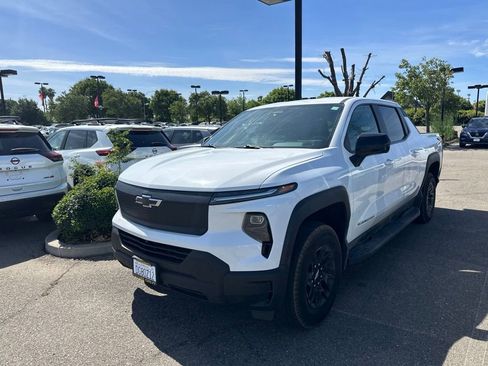 Used 2024 Chevrolet Silverado EV W/T AWD/4WD image 3