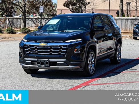 Used 2025 Chevrolet Equinox LT image 4