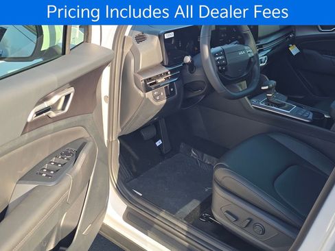 New 2026 Kia Sportage EX FWD image 9