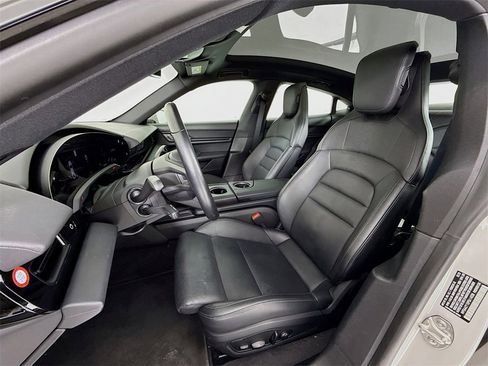 Certified 2023 Porsche Taycan image 5