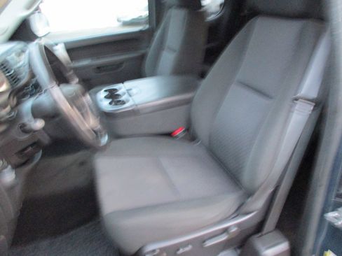 Used 2013 Chevrolet Silverado 2500 LT w/ Interior Plus Package image 30