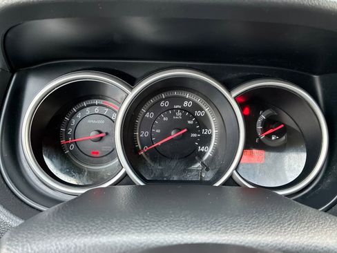 Used 2011 Nissan Versa Sedan image 16