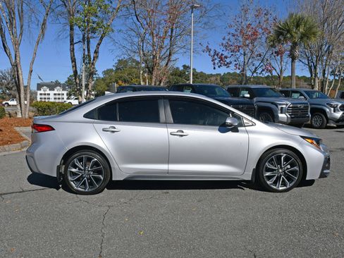 Certified 2022 Toyota Corolla SE image 2