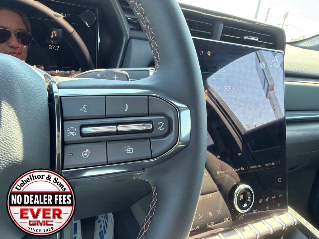 New 2027 GMC Terrain AT4 w/ Convenience Package III AWD/4WD image 32