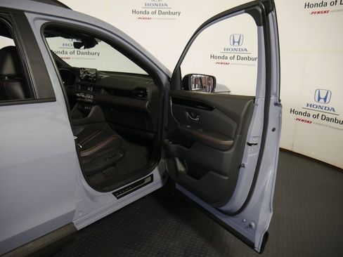 New 2026 Honda Pilot TrailSport image 8