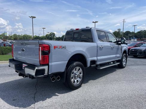 Used 2024 Ford F350 Lariat w/ Chrome Package AWD/4WD image 4