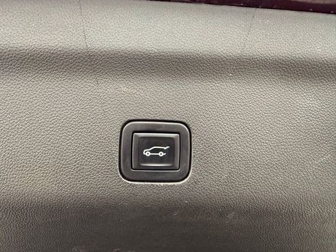 Used 2023 GMC Yukon Denali image 20