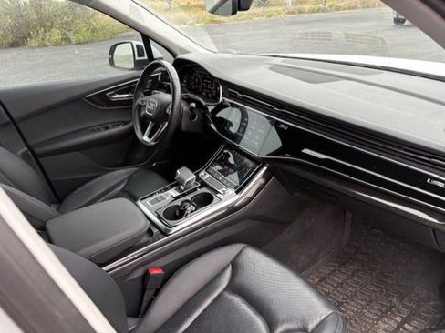 Used 2023 Audi Q7 3.0T Premium Plus AWD/4WD image 23