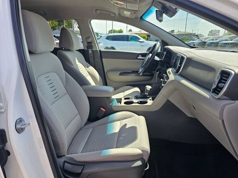 Used 2017 Kia Sportage LX w/ LX Popular Package AWD/4WD image 14