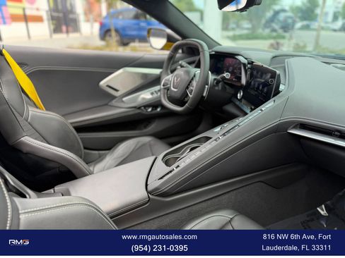 Used 2022 Chevrolet Corvette Stingray Preferred Conv w/ Battery Protection Package RWD image 18