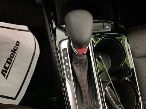 Used 2024 Chevrolet Trax RS w/ Driver Confidence Package image 43