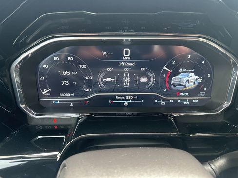 Certified 2024 GMC Sierra 1500 SLT image 2