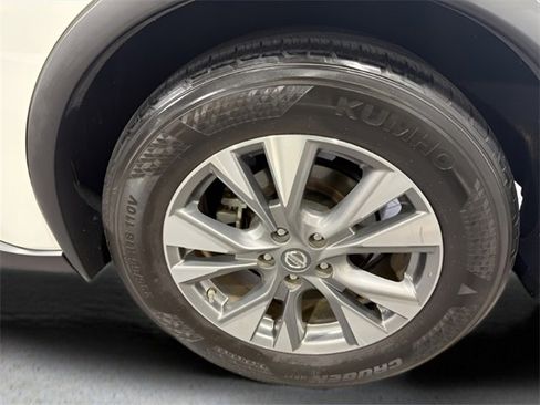 Used 2018 Nissan Murano SL w/ Moonroof Package image 39