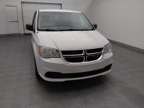 Used 2016 Dodge Grand Caravan SE w/ Quick Order Package 29E SE FWD image 14