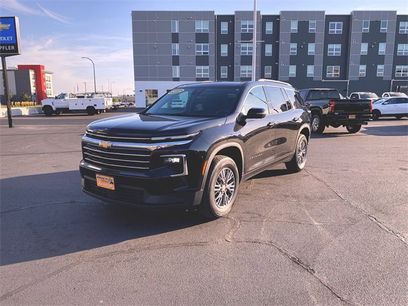 Used 2024 Chevrolet Traverse LT