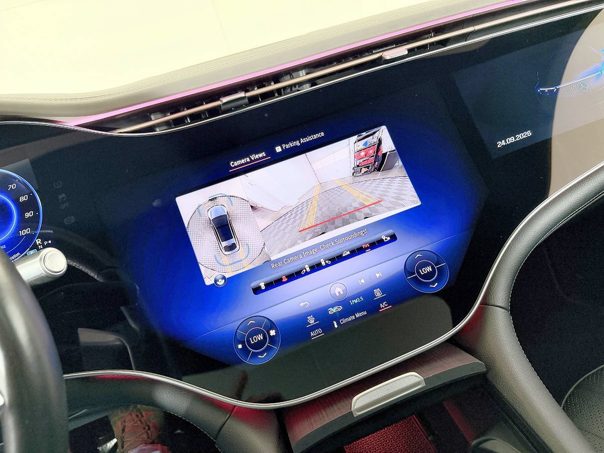 Used 2022 Mercedes-Benz EQS 580 4MATIC Sedan image 65