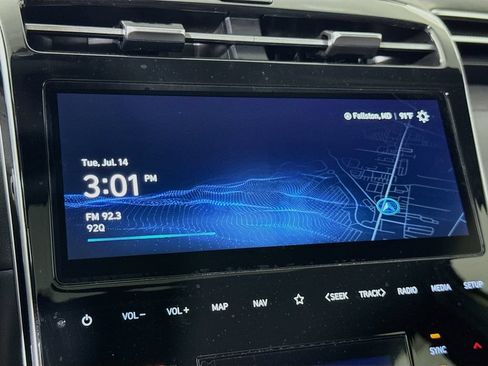 Certified 2024 Hyundai Santa Cruz Limited AWD/4WD image 8