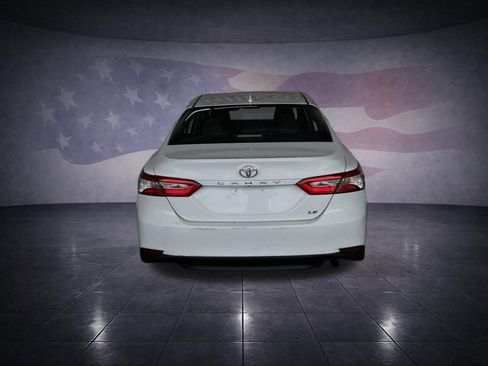 Used 2020 Toyota Camry LE image 4