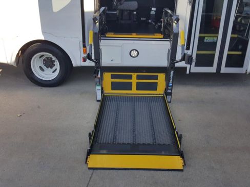 Used 2019 Ford E-450 and Econoline 450 Super Duty w/ Shuttle Bus Prep Package image 23