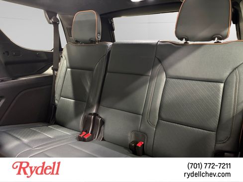 Used 2026 GMC Yukon AT4 AWD/4WD image 16