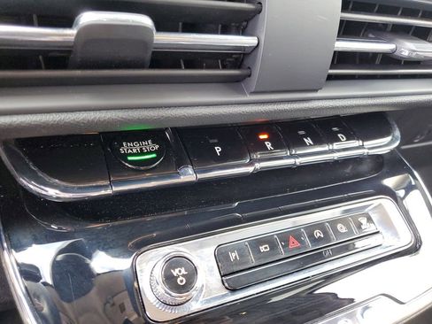 Certified 2023 Lincoln Corsair Reserve image 28