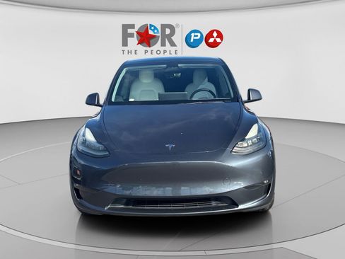 Used 2021 Tesla Model Y Long Range image 8