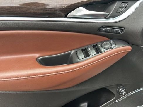 Used 2021 Buick Enclave Avenir image 13