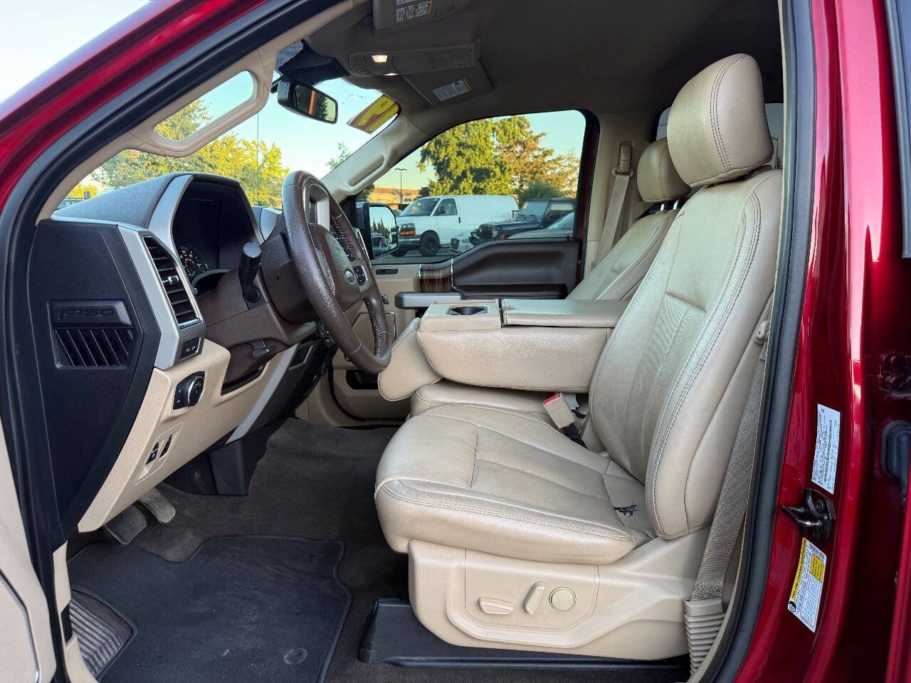 Used 2019 Ford F150 Lariat AWD/4WD image 10