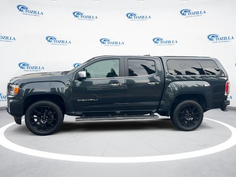 Used 2021 GMC Canyon Denali image 2