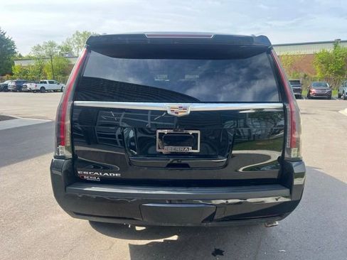 Used 2020 Cadillac Escalade Luxury w/ LPO, Radiant Package AWD/4WD image 6