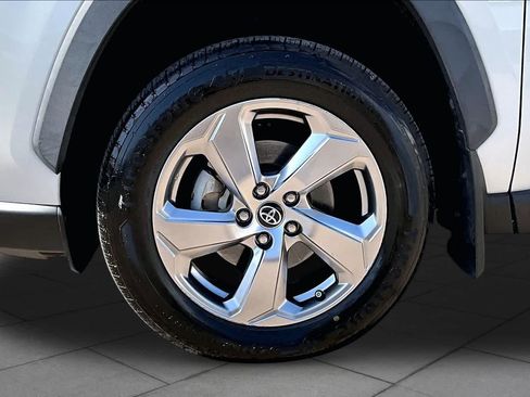 Used 2020 Toyota RAV4 Limited w/ Limited Grade Weather Package AWD/4WD image 12