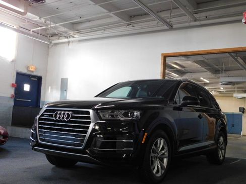 Used 2019 Audi Q7 3.0T Premium w/ Convenience Package image 9