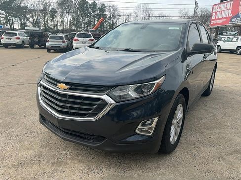 Used 2019 Chevrolet Equinox LS image 1