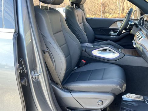 Certified 2025 Mercedes-Benz GLS 450 4MATIC image 27